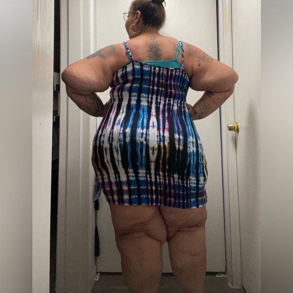 Plus Size 4X Rouge Collection Dress - Picture 2 of 5